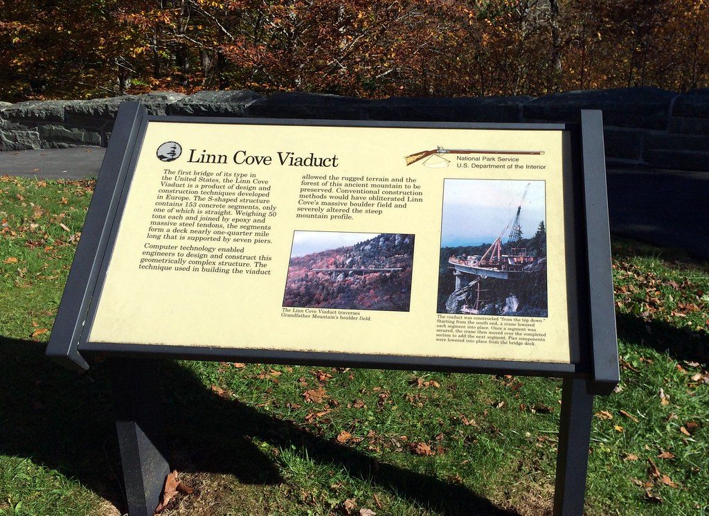 Linn Cove Viaduct Visitor Center, Blue Ridge Parkway