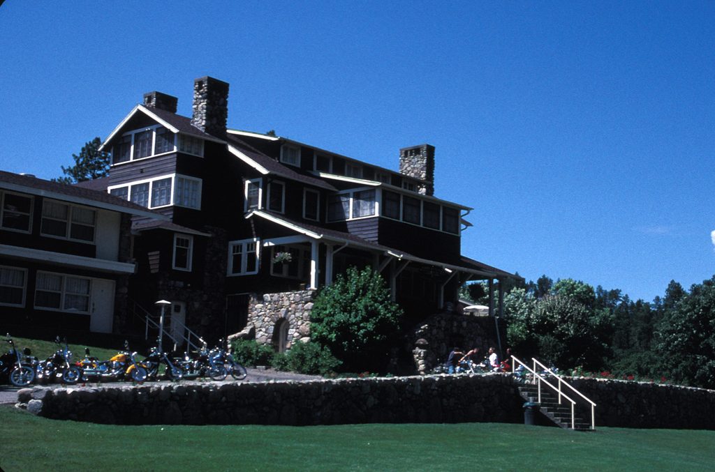 State Game Lodge, Custer State Park