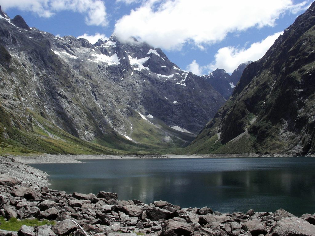Hinepipiwai / Lake Marian, Fiordland National Park