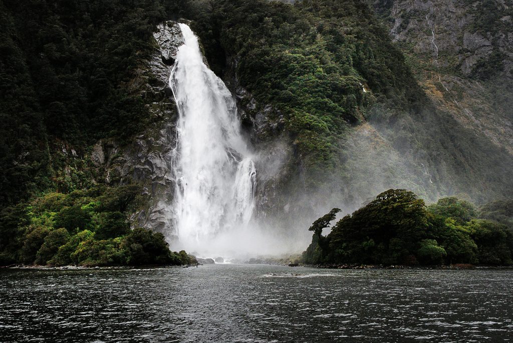Bowen Falls, Fiordland National Park