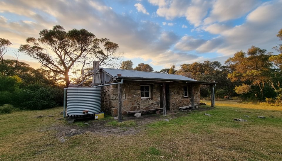 Cooks Hut, Freycinet National Park