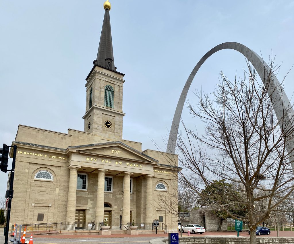 Basilica of Saint Louis, King of France, Gateway Arch National Park