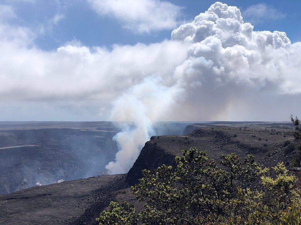 Kilauea Overlook, Hawaiʻi Volcanoes National Park