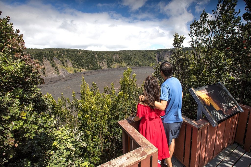 Puʻu Puaʻi Overlook, Hawaiʻi Volcanoes National Park