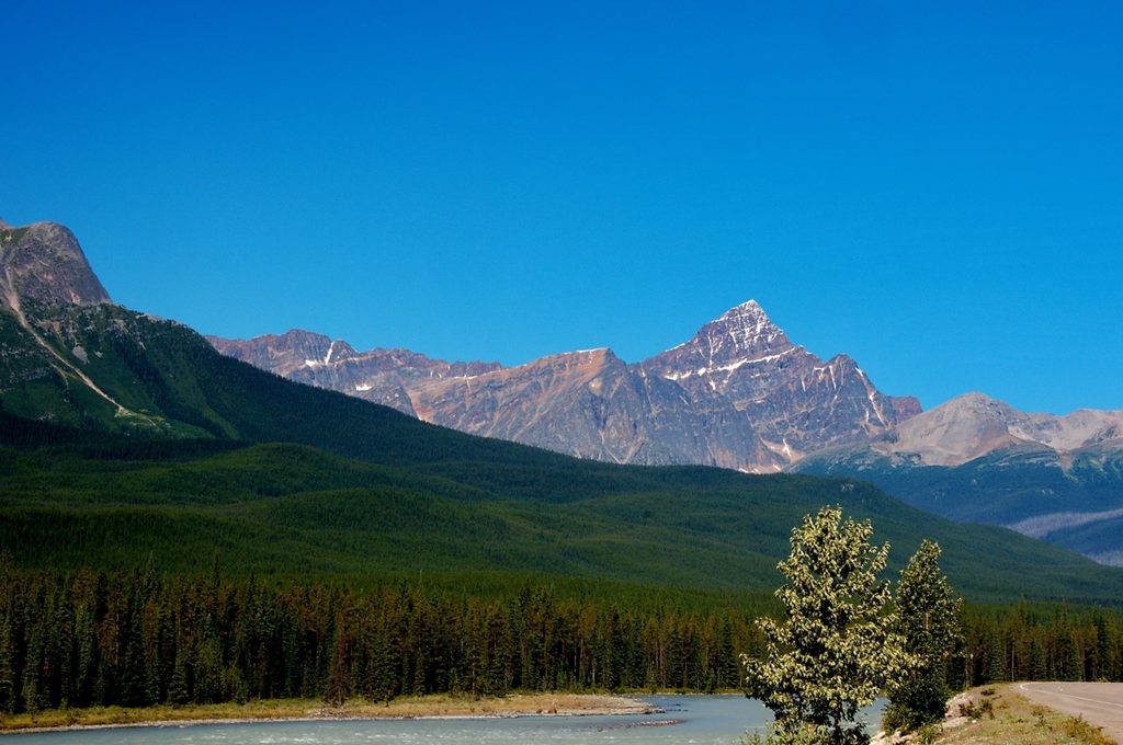 Mount Edith Cavell, Icefields Parkway (Highway 93)