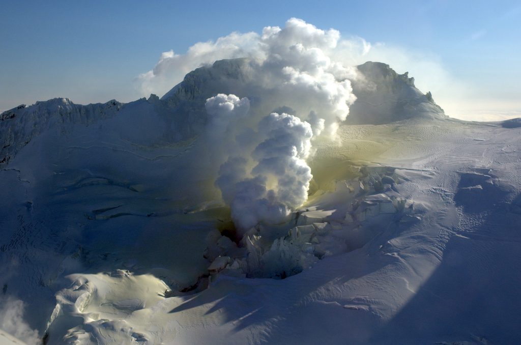 Fourpeaked Mountain, Katmai National Park