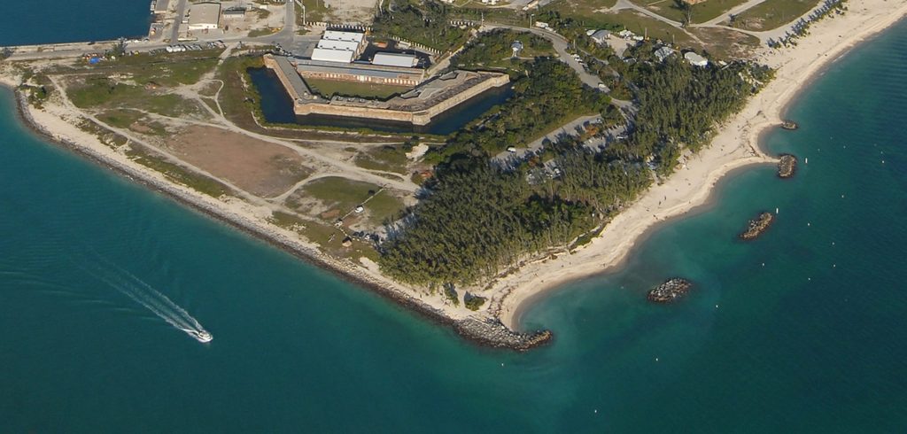 Fort Zachary Taylor Beach, Overseas Highway