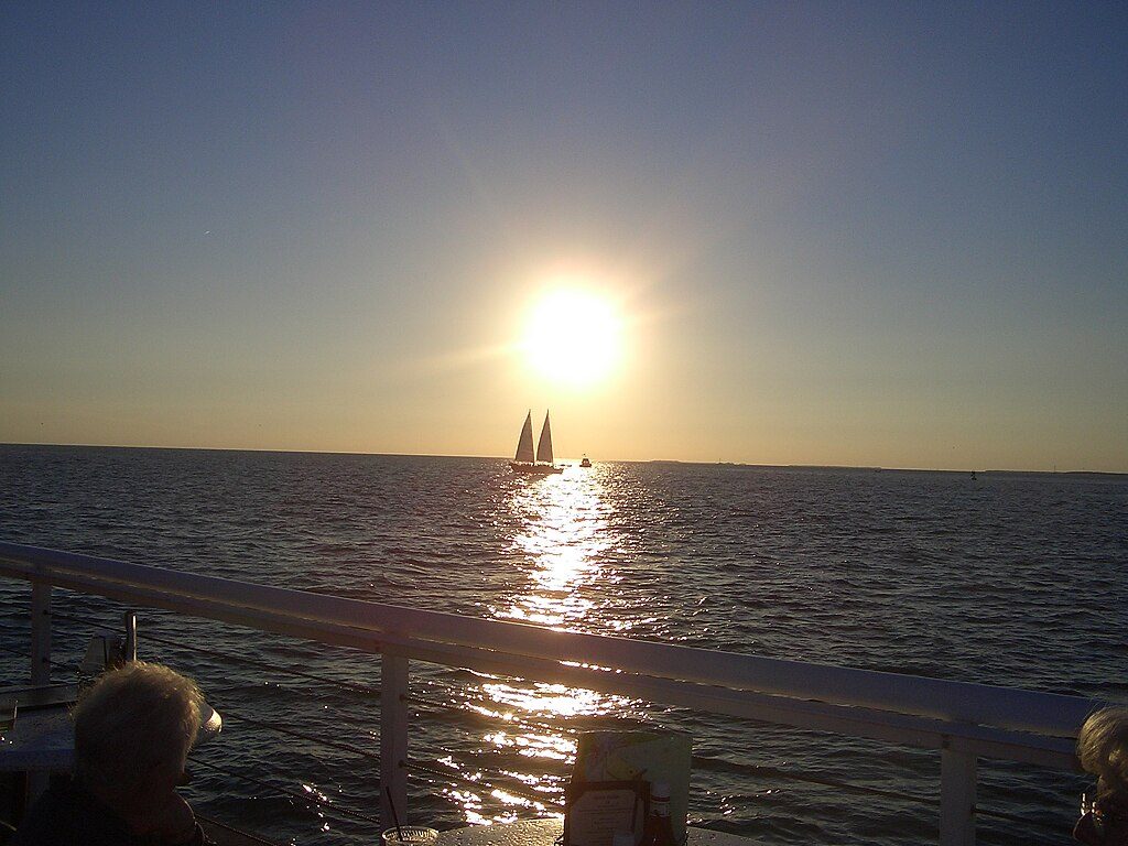 Mallory Square, Overseas Highway