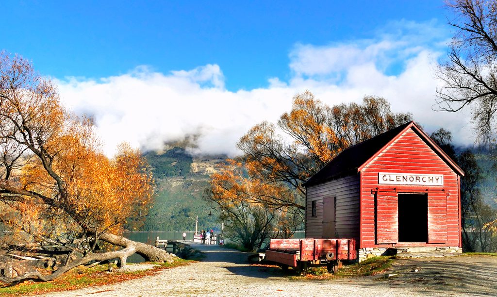 Glenorchy Red Shed, Queenstown-Lakes District, New Zealand