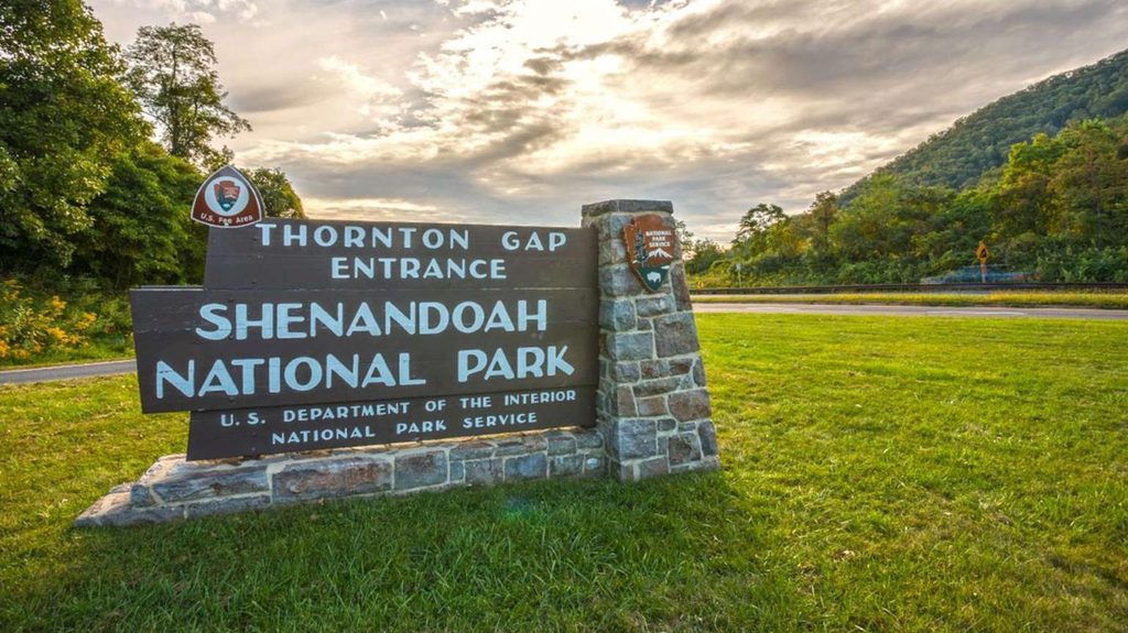 Thornton Gap Entrance Station, Shenandoah National Park
