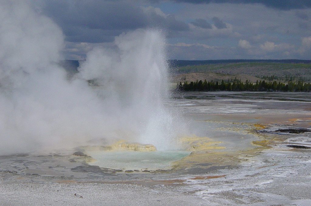 Clepsydra Geyser, Yellowstone National Park