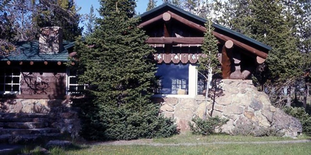 Madison Information Station and Trailside Museum, Yellowstone National Park