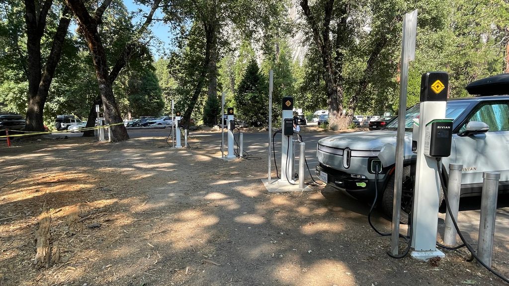 Yosemite Falls Day Use Parking EV Charging Station, Yosemite National Park