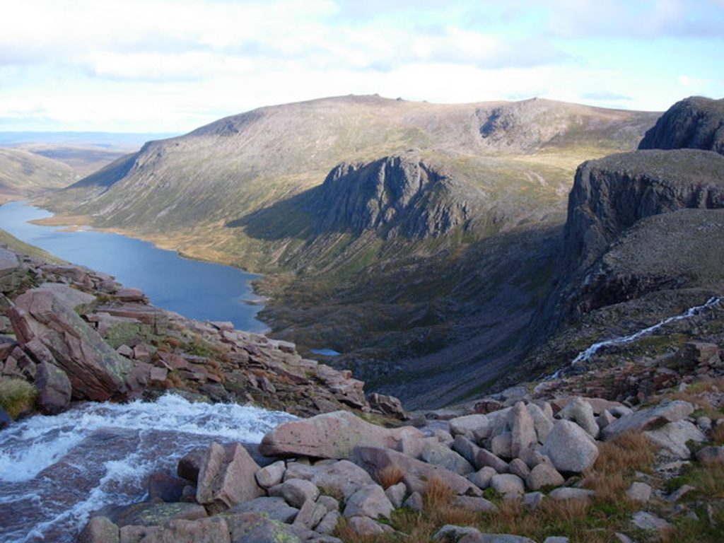 Beinn Mheadhoin via Loch Avon, Cairngorms National Park