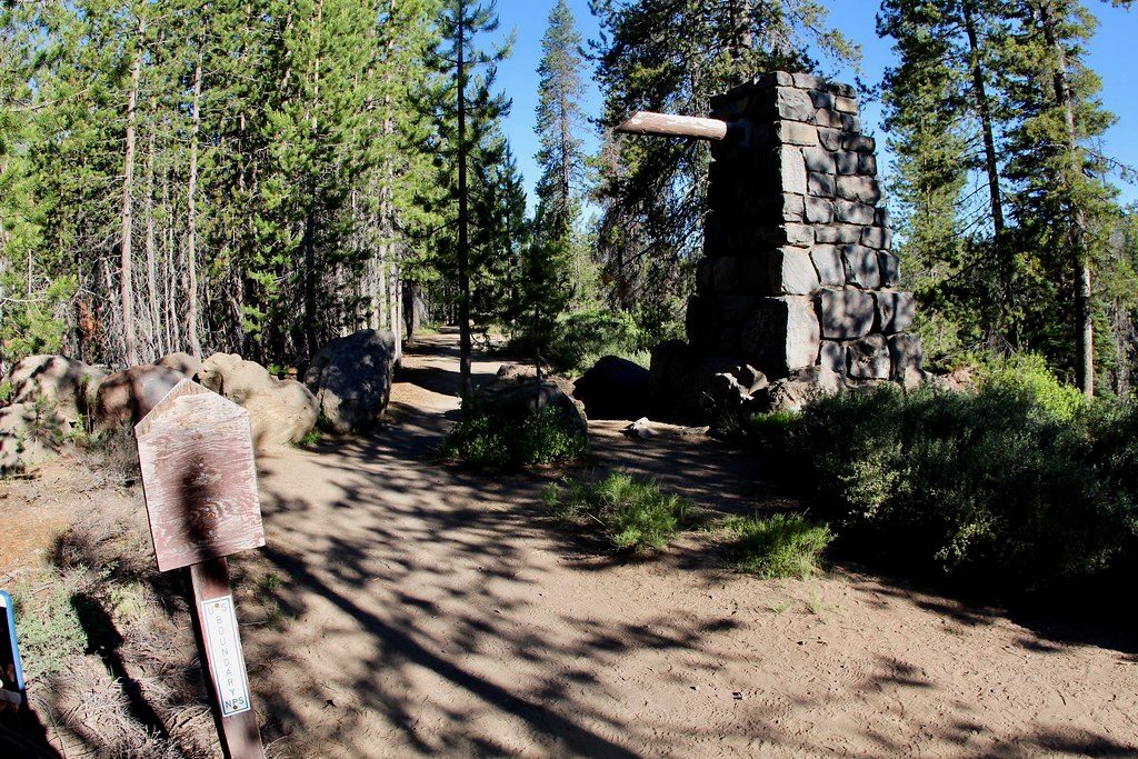 The Pinnacles Trail, Crater Lake National Park