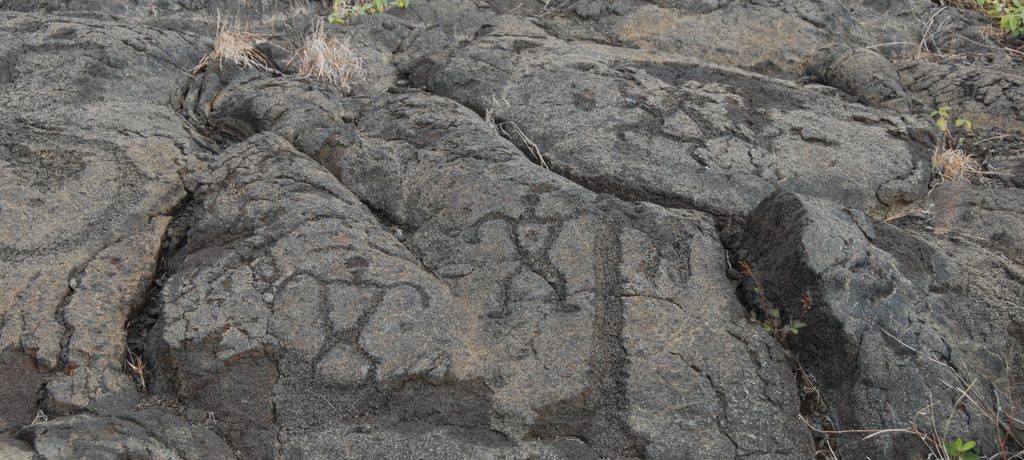 Puʻu Loa Petroglyphs Trail, Hawaiʻi Volcanoes National Park