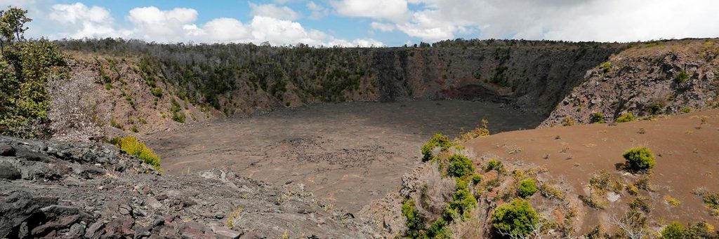 Keanakākoʻi Crater Trail, Hawaiʻi Volcanoes National Park