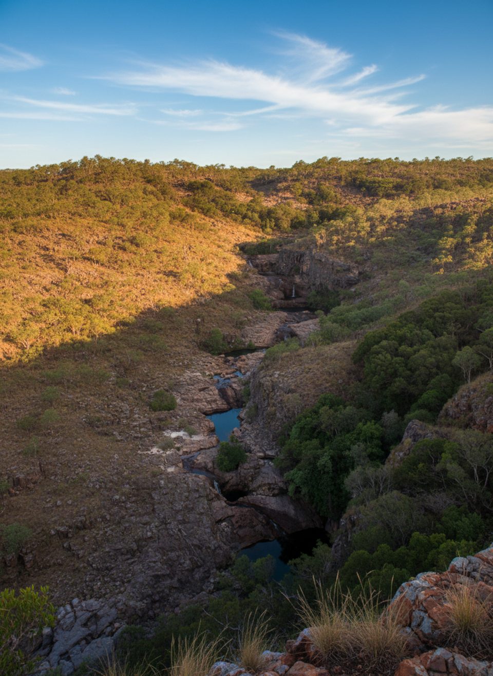 Ngalkunburriyaymi (Graveside Gorge) Walk, Kakadu National Park
