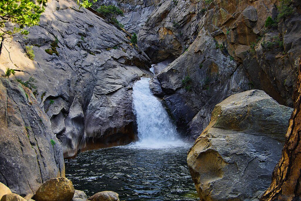 Roaring River Falls Trail, Kings Canyon National Park