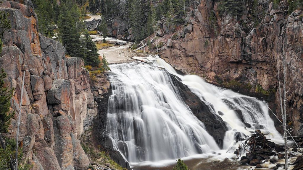 Gibbon Falls Overlook Trail, Yellowstone National Park