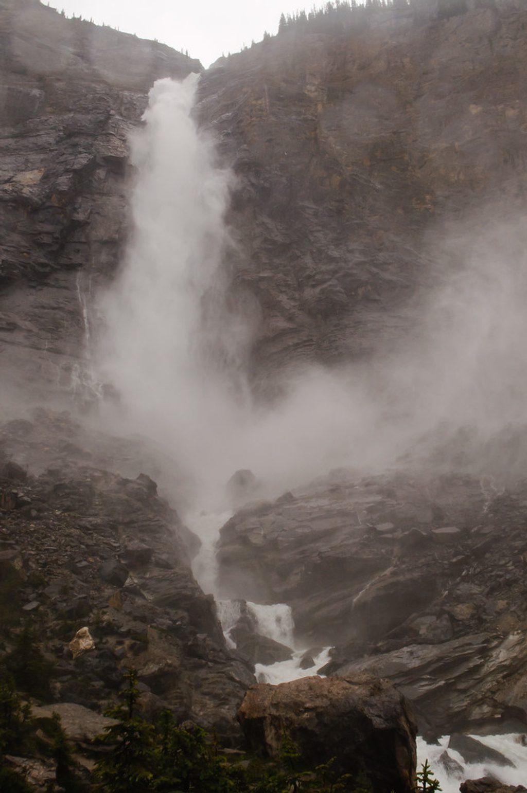 Takakkaw Falls to Yoho Lake, Yoho National Park